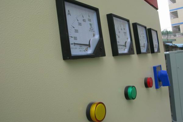 峡江配电柜-3683讲讲配电柜注意事项